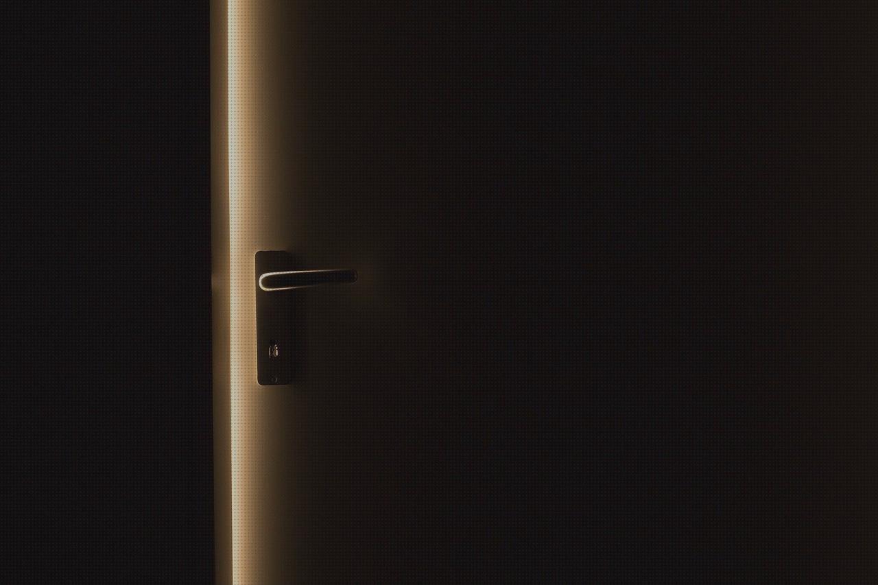 ¿Dónde poder comprar deposito agua luces luz de puerta?