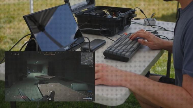Review de ordenador enchufado a placa solar